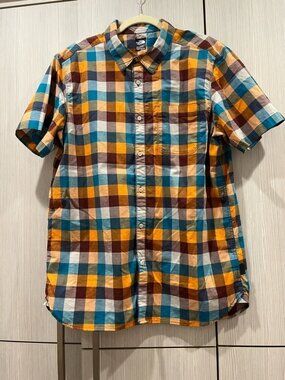The North Face Short Sleeve Road Trip Shirt Sequoia Red XL